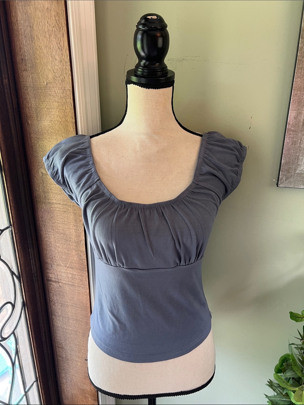 Ruched Scoop Neck Cap Sleeve Crop Top - Slate